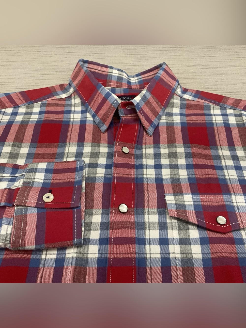 UNTUCKit Mens Large Long Sleeve Red/Blue Pearl Snap